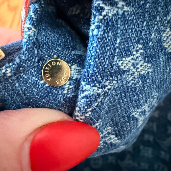 Louis Vuitton denim High Rise Bumbag Monogram Crossbody with Natural Trim - Picture 6 of 6
